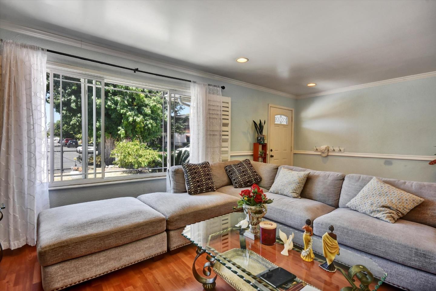 Detail Gallery Image 12 of 40 For 14202 Lucian Ave, San Jose,  CA 95127 - 3 Beds | 1 Baths