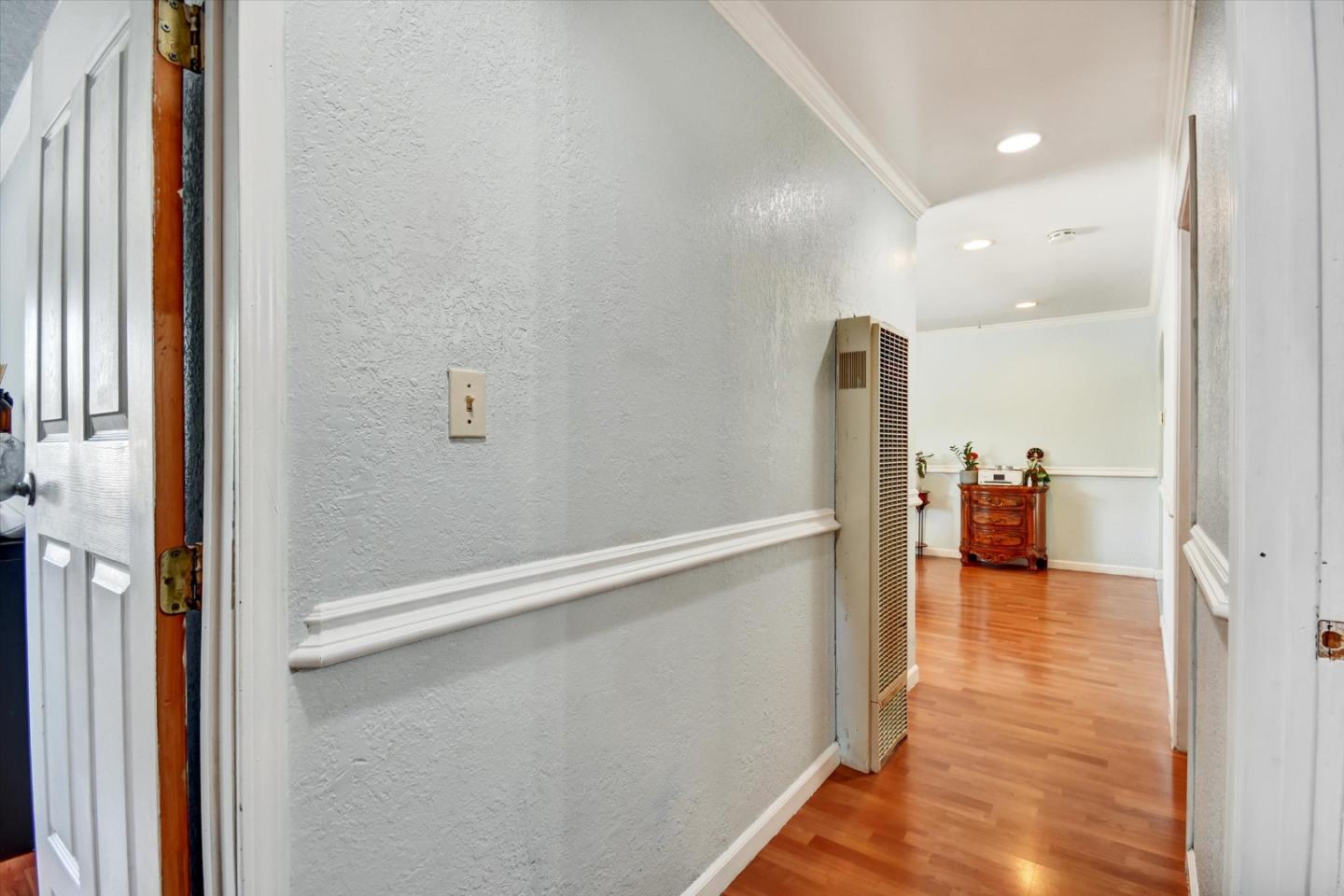 Detail Gallery Image 21 of 40 For 14202 Lucian Ave, San Jose,  CA 95127 - 3 Beds | 1 Baths