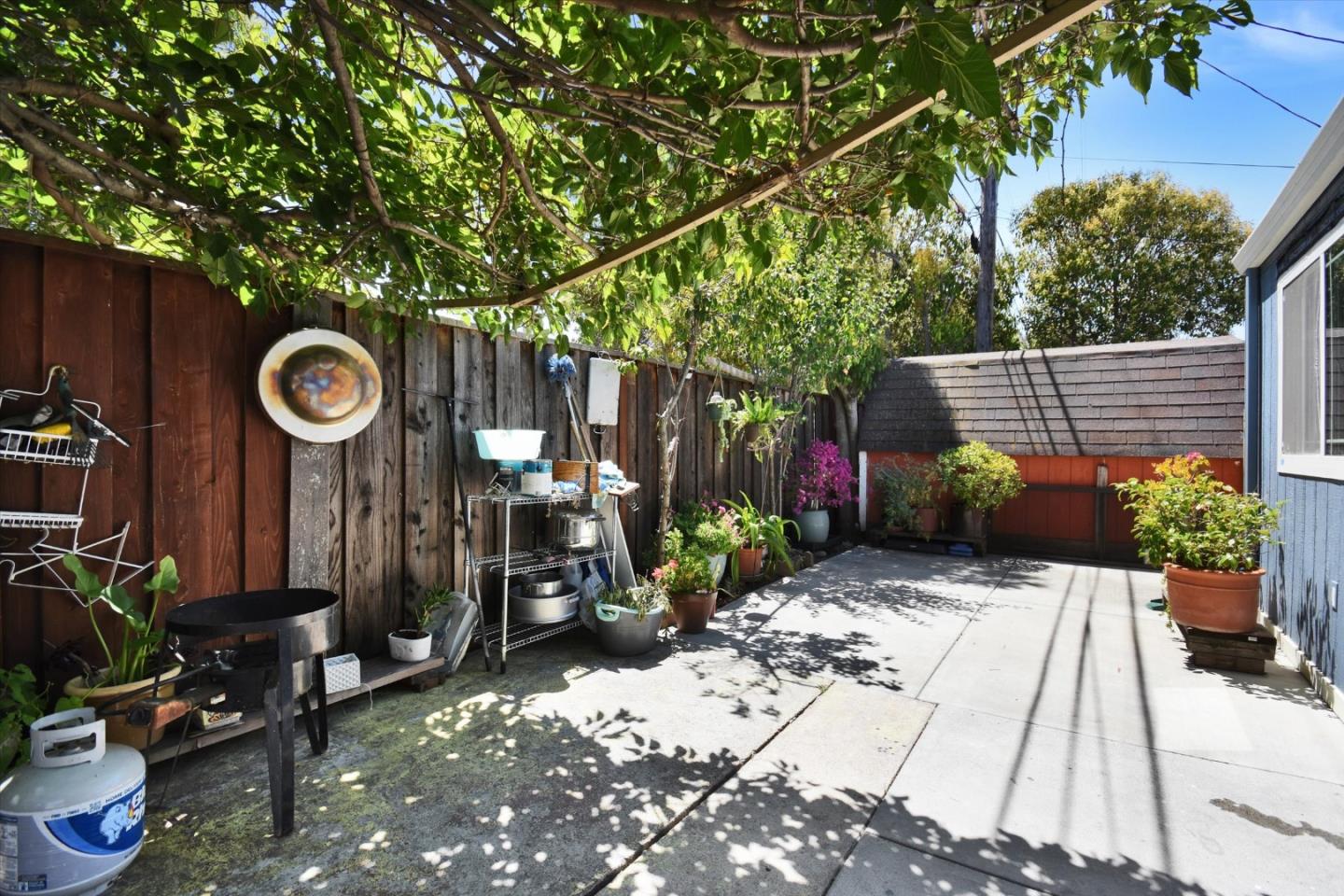 Detail Gallery Image 23 of 40 For 14202 Lucian Ave, San Jose,  CA 95127 - 3 Beds | 1 Baths