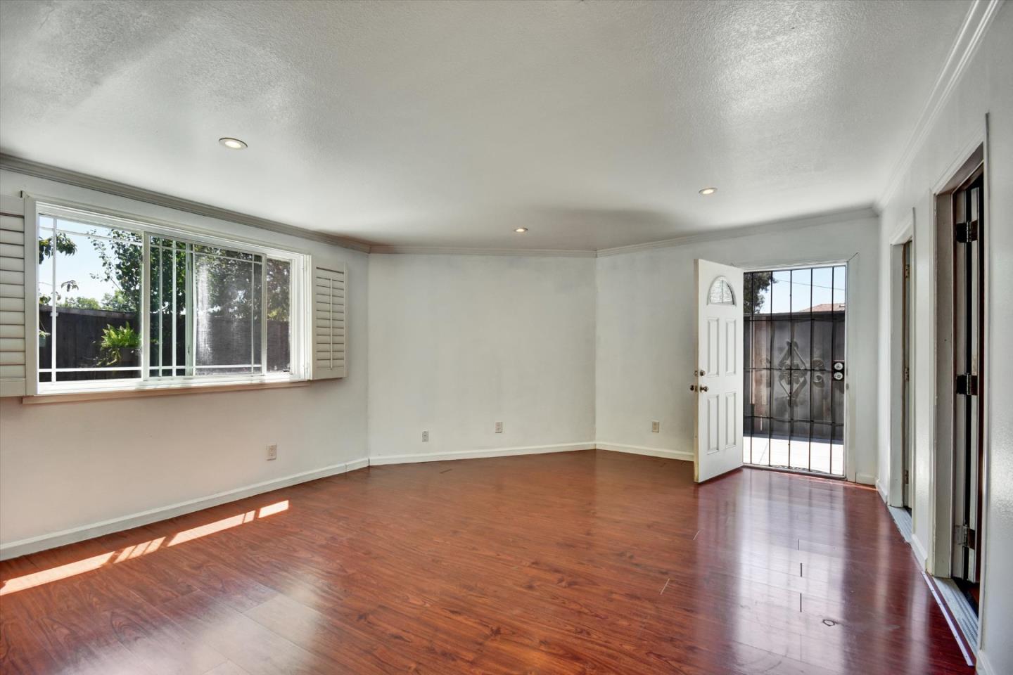 Detail Gallery Image 32 of 40 For 14202 Lucian Ave, San Jose,  CA 95127 - 3 Beds | 1 Baths