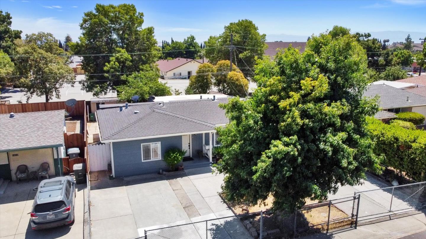 Detail Gallery Image 7 of 40 For 14202 Lucian Ave, San Jose,  CA 95127 - 3 Beds | 1 Baths