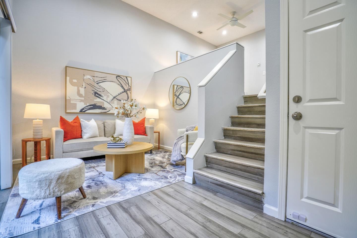 Detail Gallery Image 10 of 48 For 151 Jasmine Ct, Mountain View,  CA 94043 - 3 Beds | 2/1 Baths