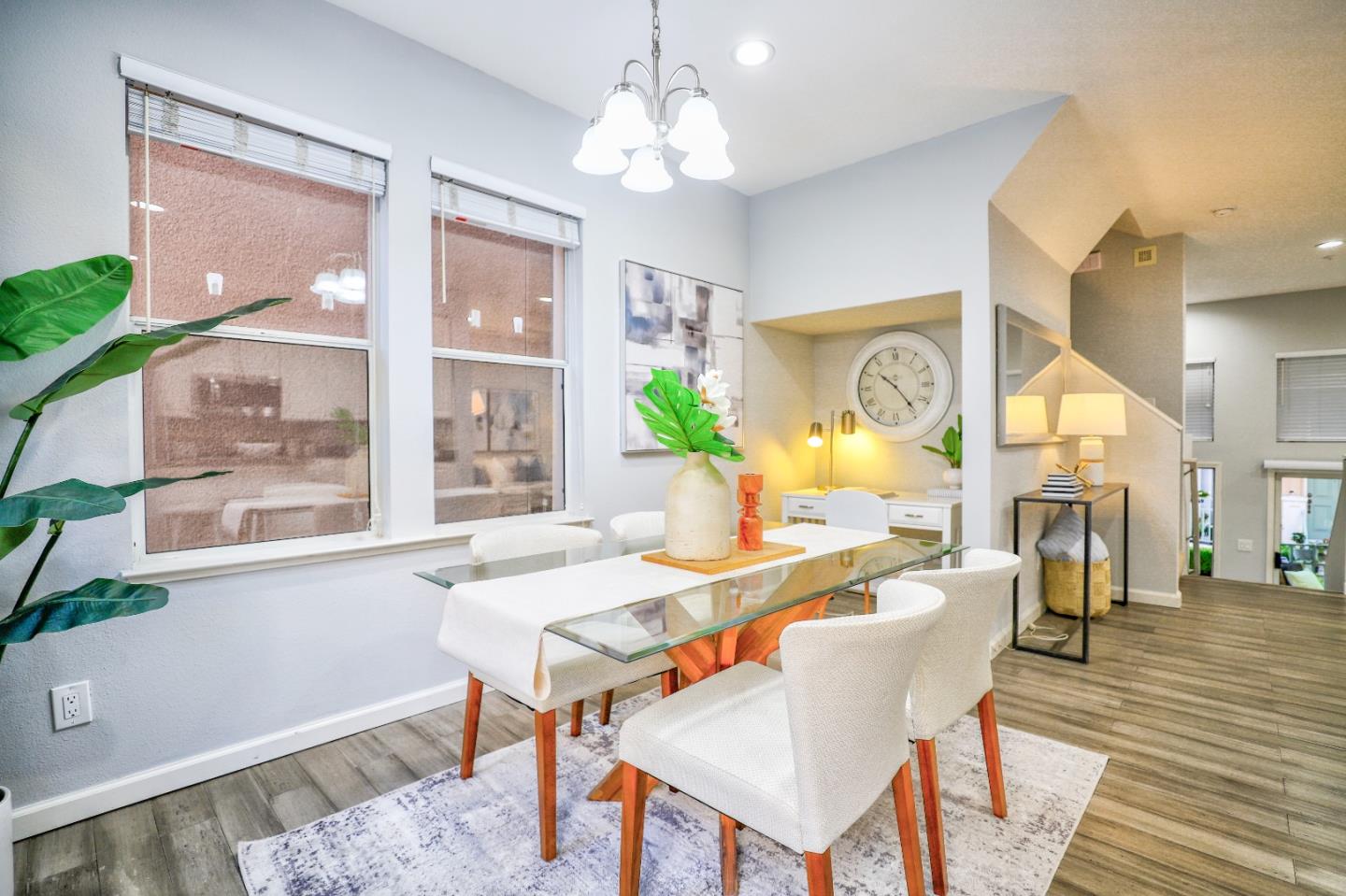 Detail Gallery Image 19 of 48 For 151 Jasmine Ct, Mountain View,  CA 94043 - 3 Beds | 2/1 Baths