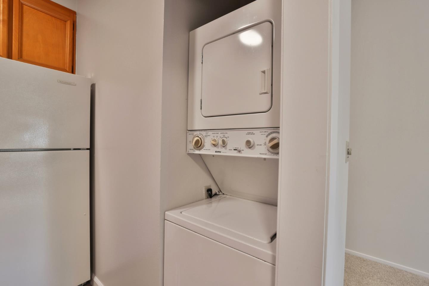 Detail Gallery Image 11 of 19 For 4691 Albany Cir #126,  San Jose,  CA 95129 - 1 Beds | 1 Baths