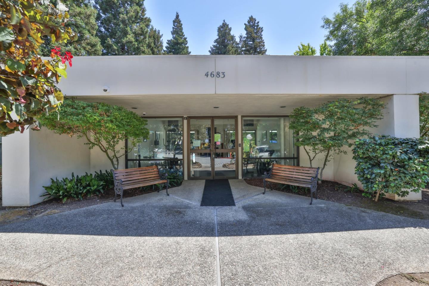 Detail Gallery Image 16 of 19 For 4691 Albany Cir #126,  San Jose,  CA 95129 - 1 Beds | 1 Baths