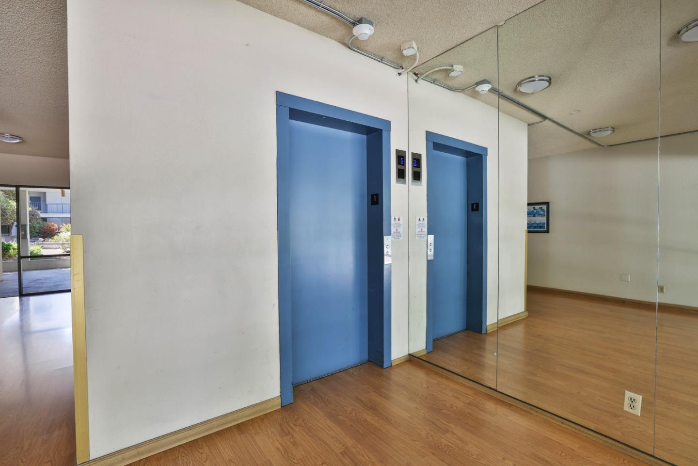 Detail Gallery Image 18 of 19 For 4691 Albany Cir #126,  San Jose,  CA 95129 - 1 Beds | 1 Baths
