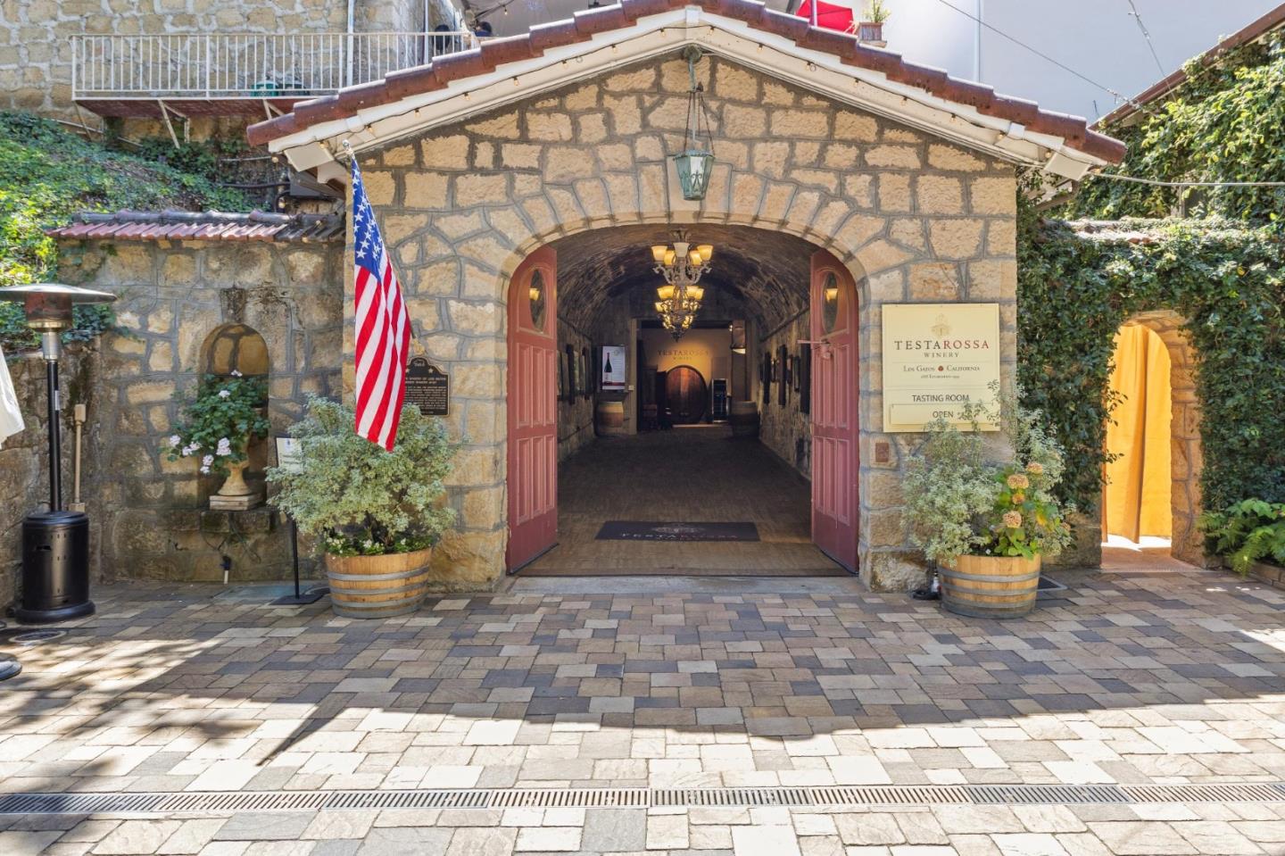 Detail Gallery Image 100 of 109 For 16383 Aztec Ridge Dr, Los Gatos,  CA 95030 - 6 Beds | 6/2 Baths