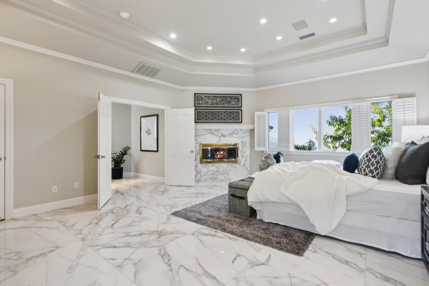 Detail Gallery Image 42 of 109 For 16383 Aztec Ridge Dr, Los Gatos,  CA 95030 - 6 Beds | 6/2 Baths