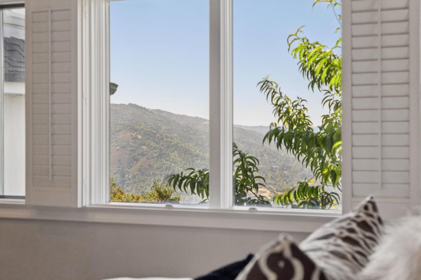 Detail Gallery Image 43 of 109 For 16383 Aztec Ridge Dr, Los Gatos,  CA 95030 - 6 Beds | 6/2 Baths