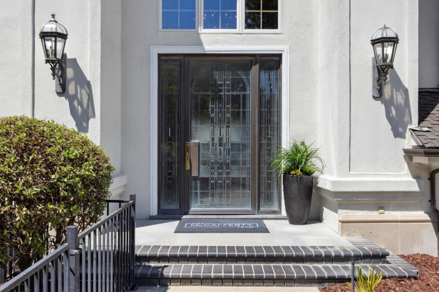 Detail Gallery Image 7 of 109 For 16383 Aztec Ridge Dr, Los Gatos,  CA 95030 - 6 Beds | 6/2 Baths