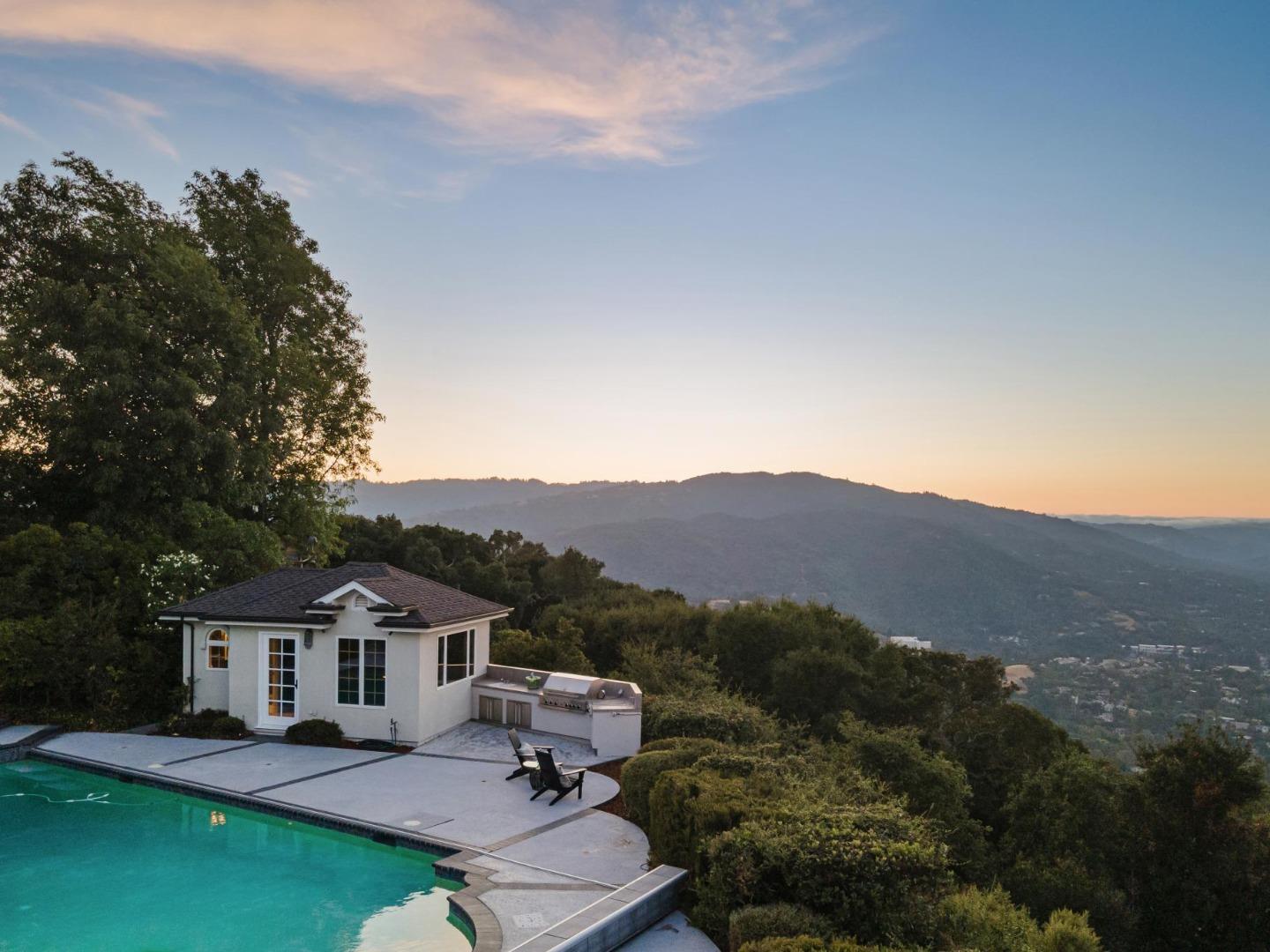 Detail Gallery Image 76 of 109 For 16383 Aztec Ridge Dr, Los Gatos,  CA 95030 - 6 Beds | 6/2 Baths