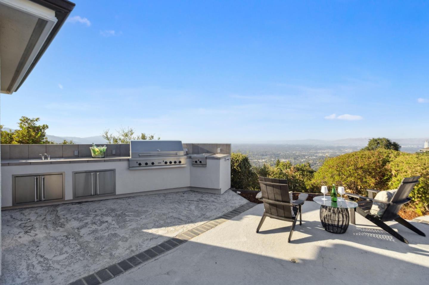 Detail Gallery Image 80 of 109 For 16383 Aztec Ridge Dr, Los Gatos,  CA 95030 - 6 Beds | 6/2 Baths