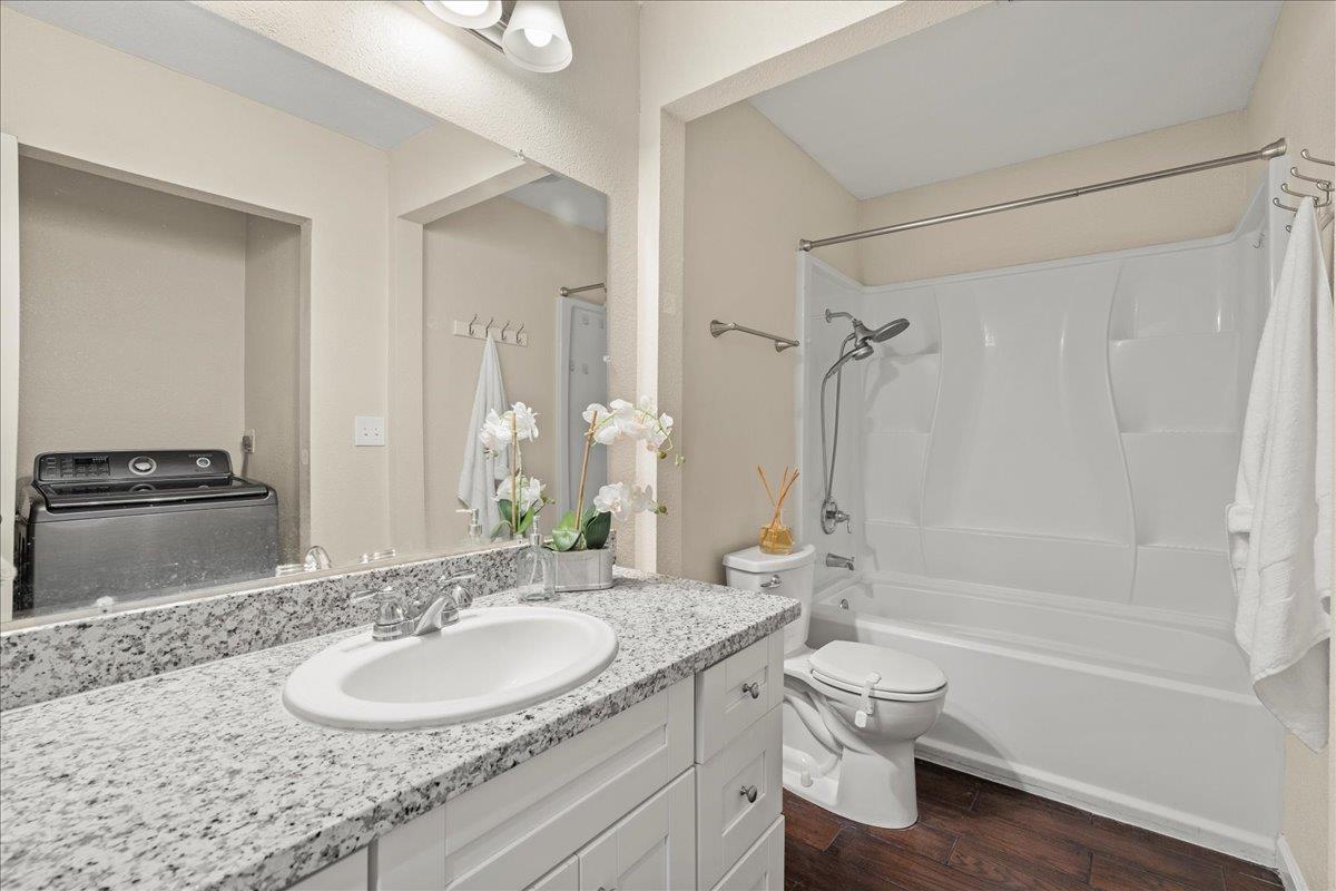 Detail Gallery Image 10 of 20 For 5476 Sean Cir #7,  San Jose,  CA 95123 - 3 Beds | 2 Baths