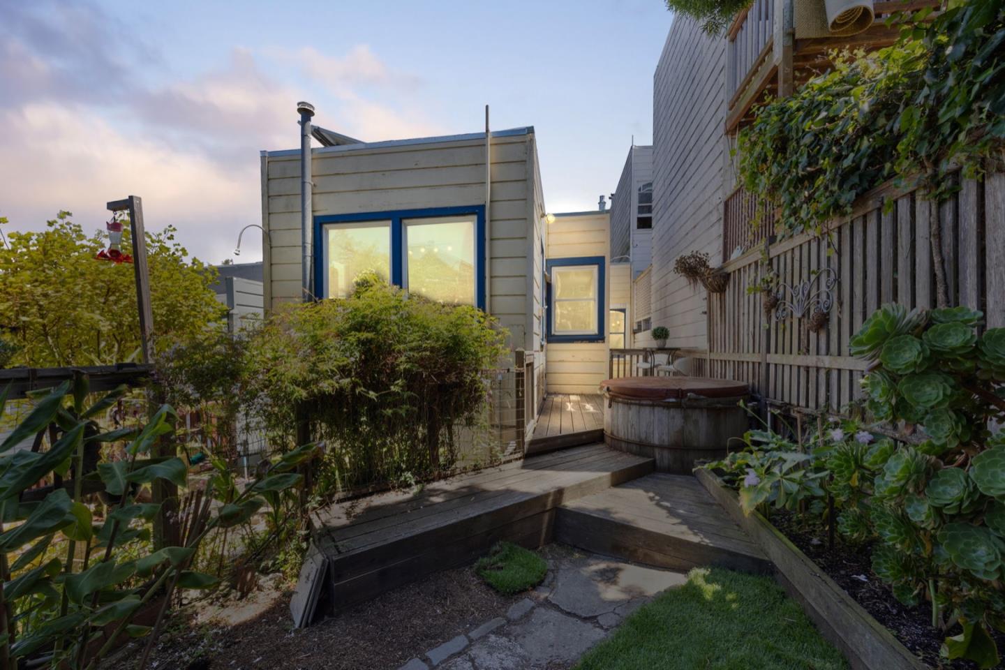 Detail Gallery Image 17 of 20 For 3280 Folsom St, San Francisco,  CA 94110 - 3 Beds | 2 Baths