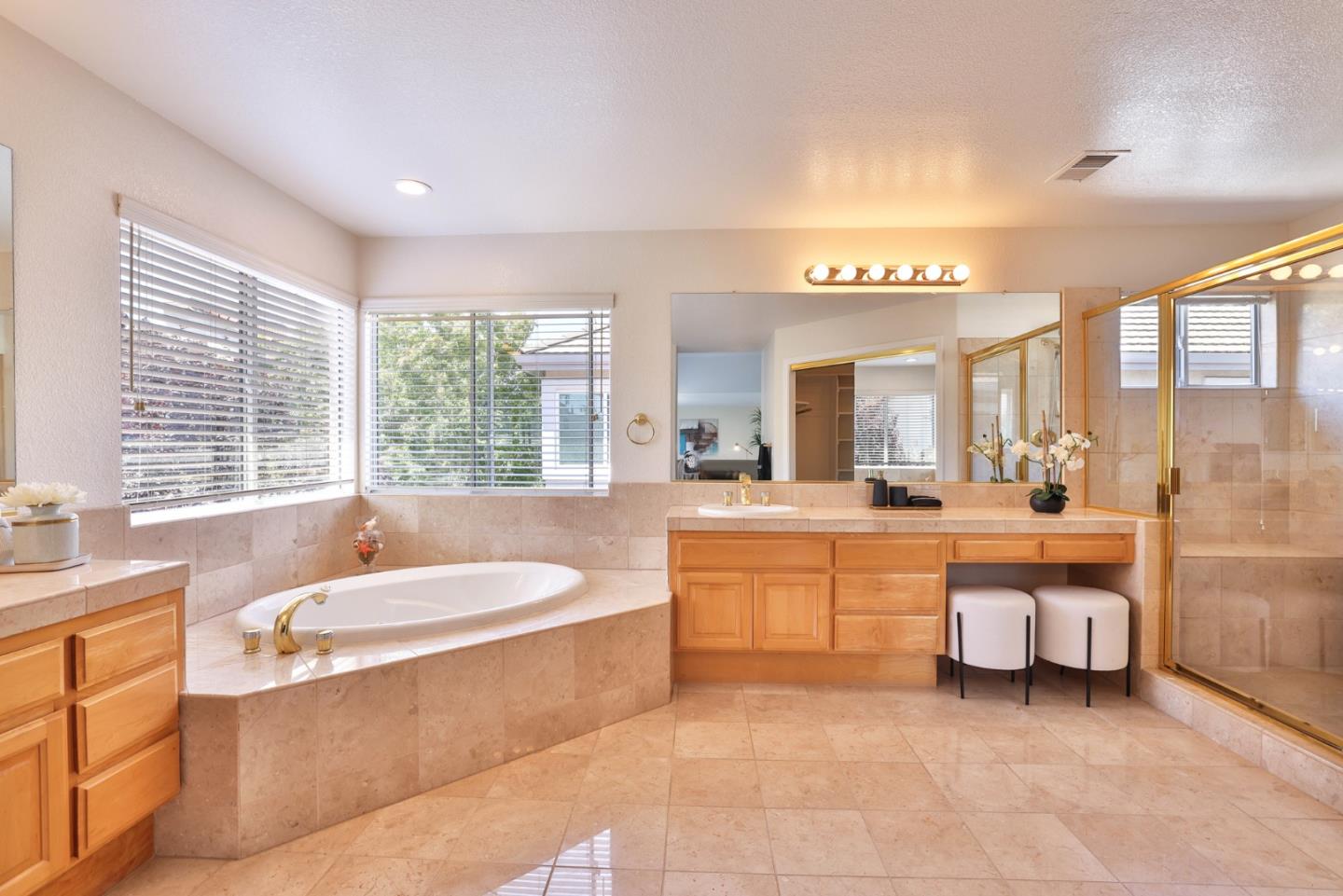 Detail Gallery Image 17 of 29 For 503 De Carli Ct, Campbell,  CA 95008 - 4 Beds | 3 Baths