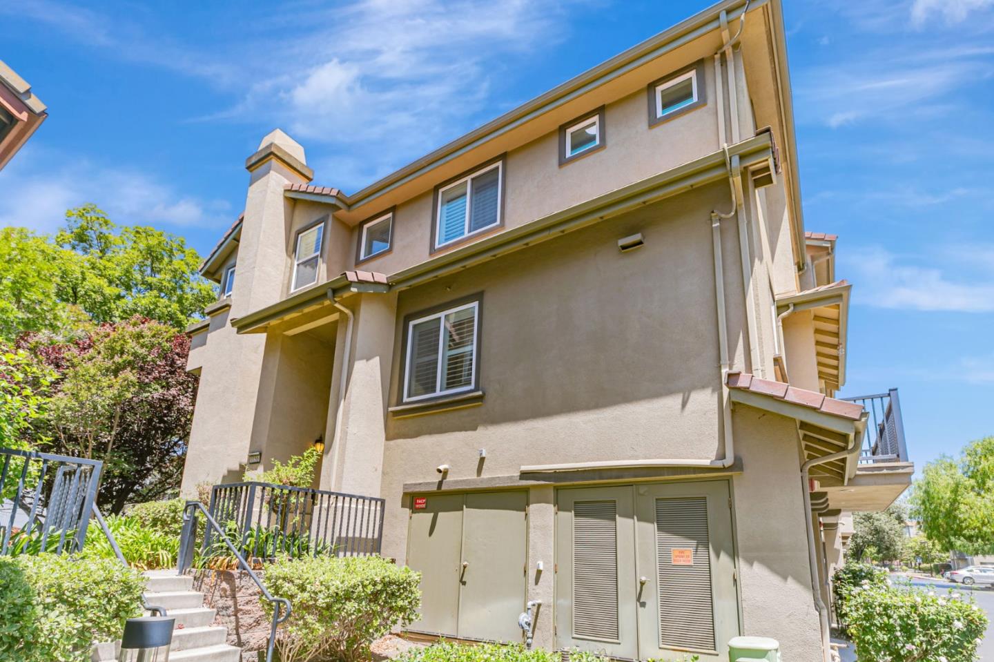 Detail Gallery Image 10 of 65 For 1156 Mckay Dr, San Jose,  CA 95131 - 4 Beds | 3 Baths