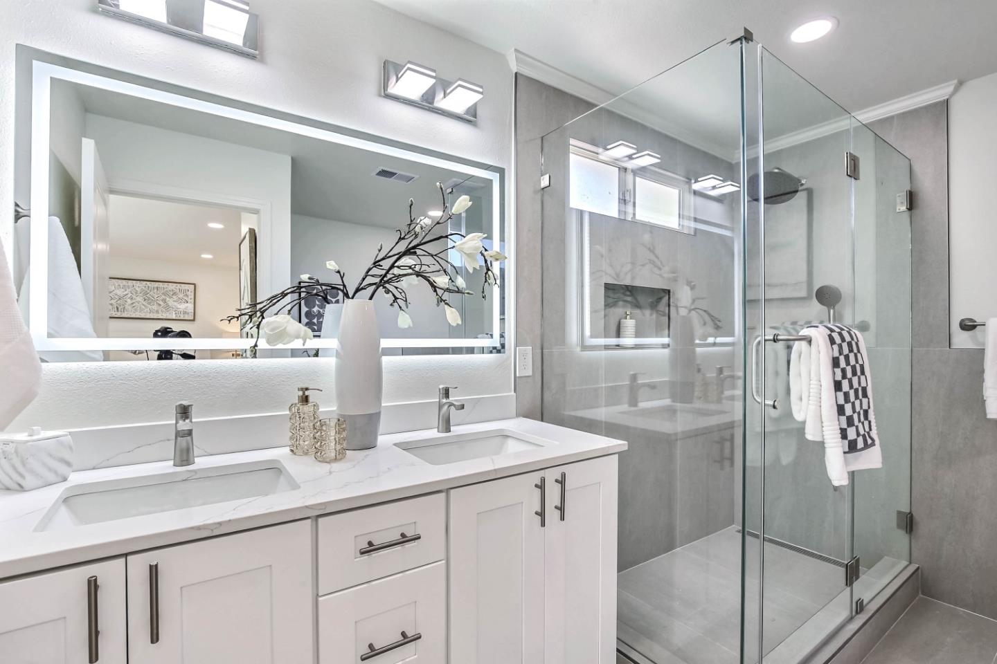 Detail Gallery Image 19 of 35 For 10780 La Roda Dr, Cupertino,  CA 95014 - 3 Beds | 2/1 Baths