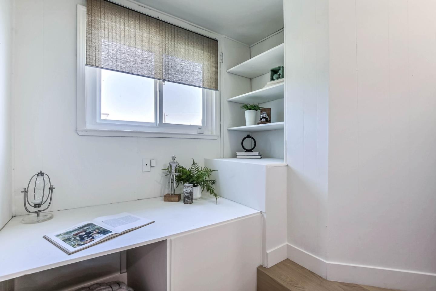 Detail Gallery Image 23 of 35 For 10780 La Roda Dr, Cupertino,  CA 95014 - 3 Beds | 2/1 Baths