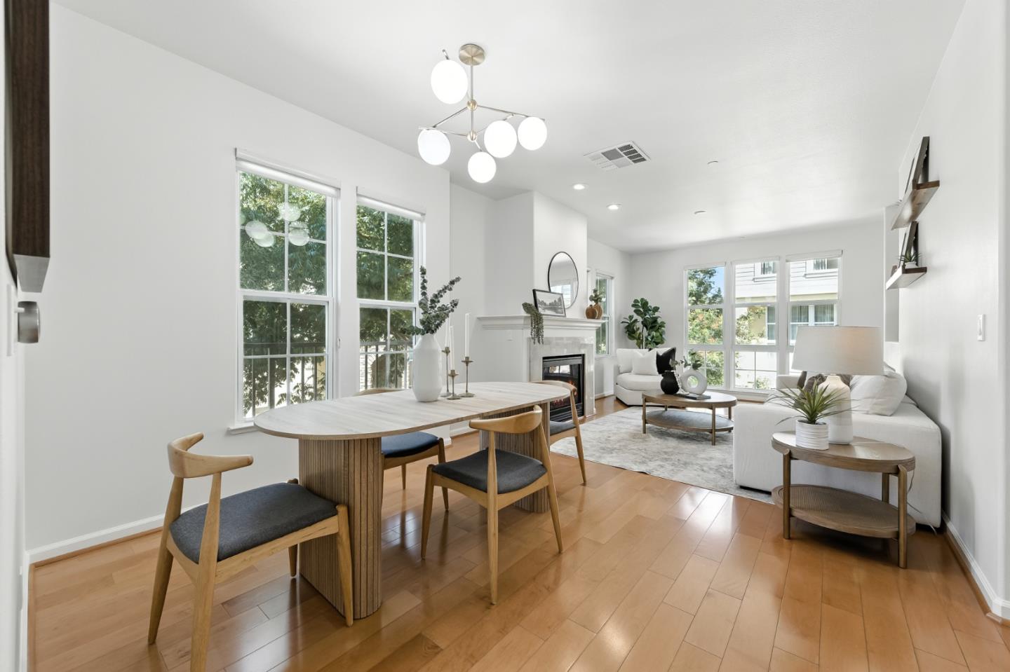 Detail Gallery Image 12 of 59 For 413 Timor Ter, Sunnyvale,  CA 94089 - 3 Beds | 2/1 Baths