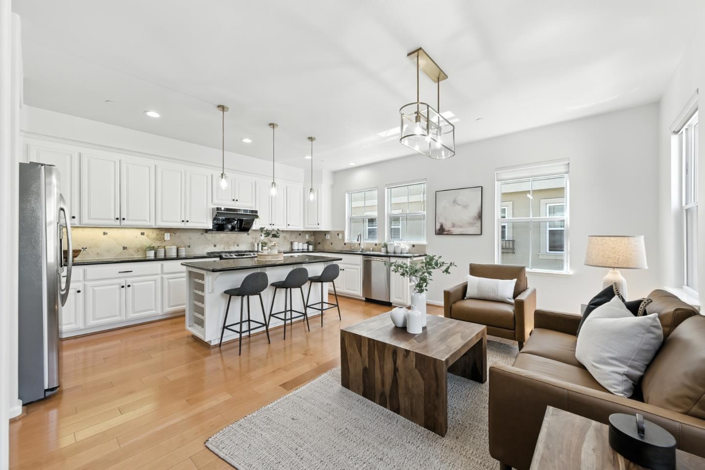 Detail Gallery Image 16 of 59 For 413 Timor Ter, Sunnyvale,  CA 94089 - 3 Beds | 2/1 Baths
