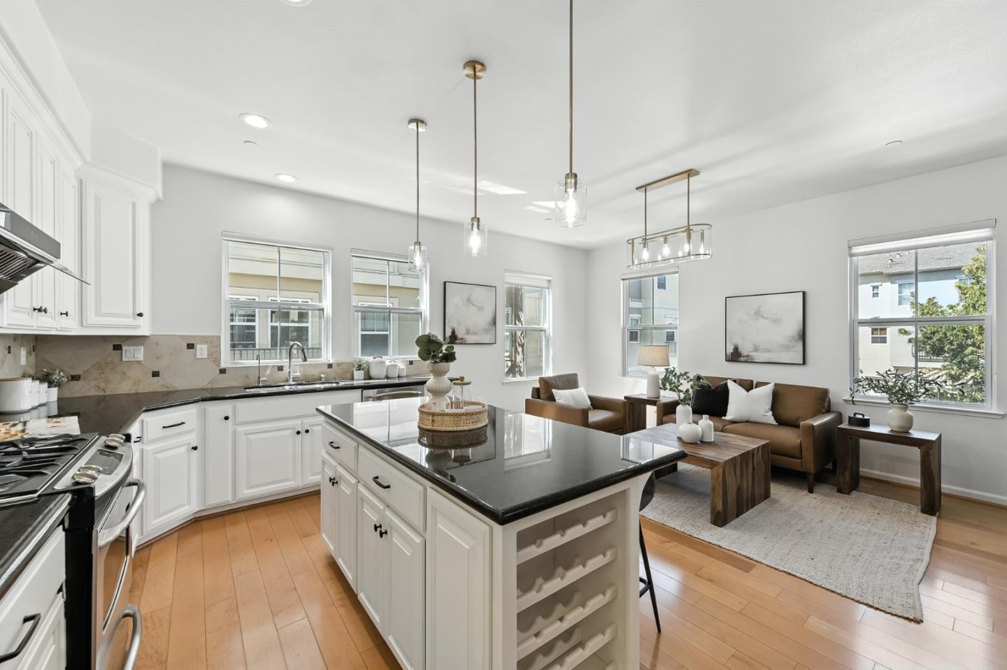 Detail Gallery Image 18 of 59 For 413 Timor Ter, Sunnyvale,  CA 94089 - 3 Beds | 2/1 Baths