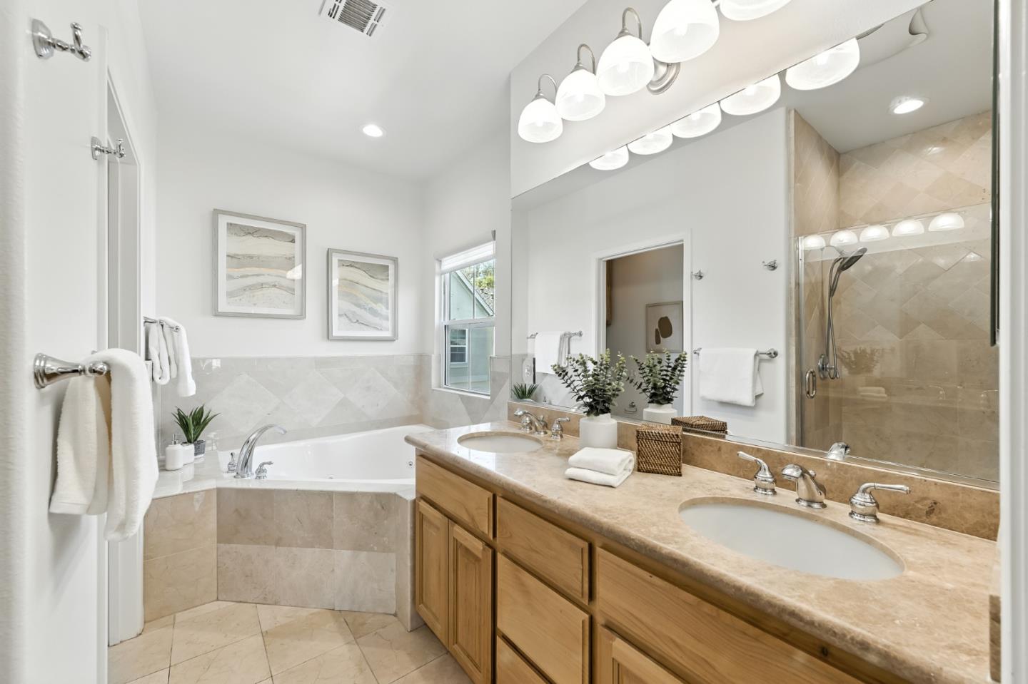 Detail Gallery Image 28 of 59 For 413 Timor Ter, Sunnyvale,  CA 94089 - 3 Beds | 2/1 Baths