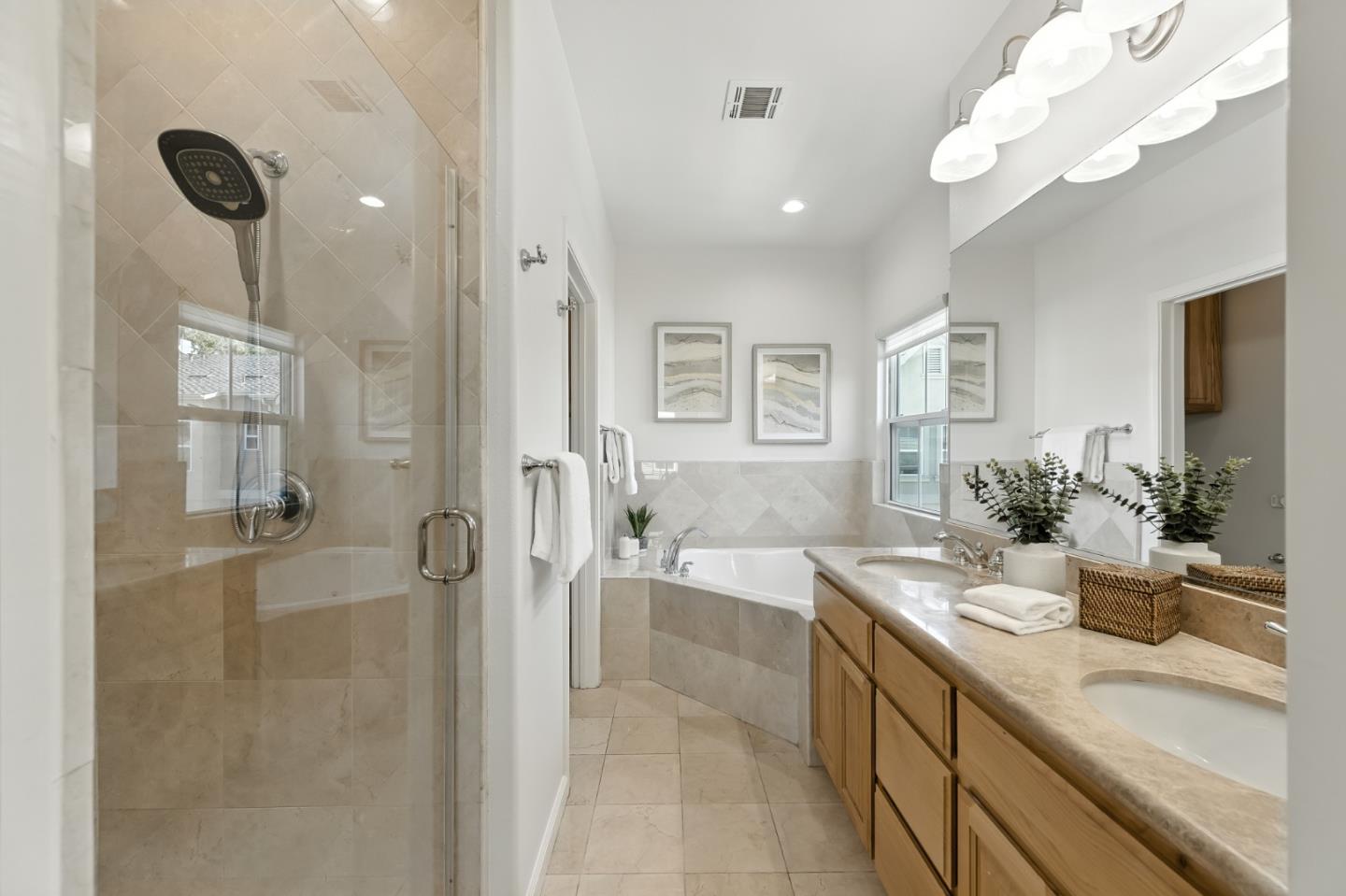 Detail Gallery Image 30 of 59 For 413 Timor Ter, Sunnyvale,  CA 94089 - 3 Beds | 2/1 Baths