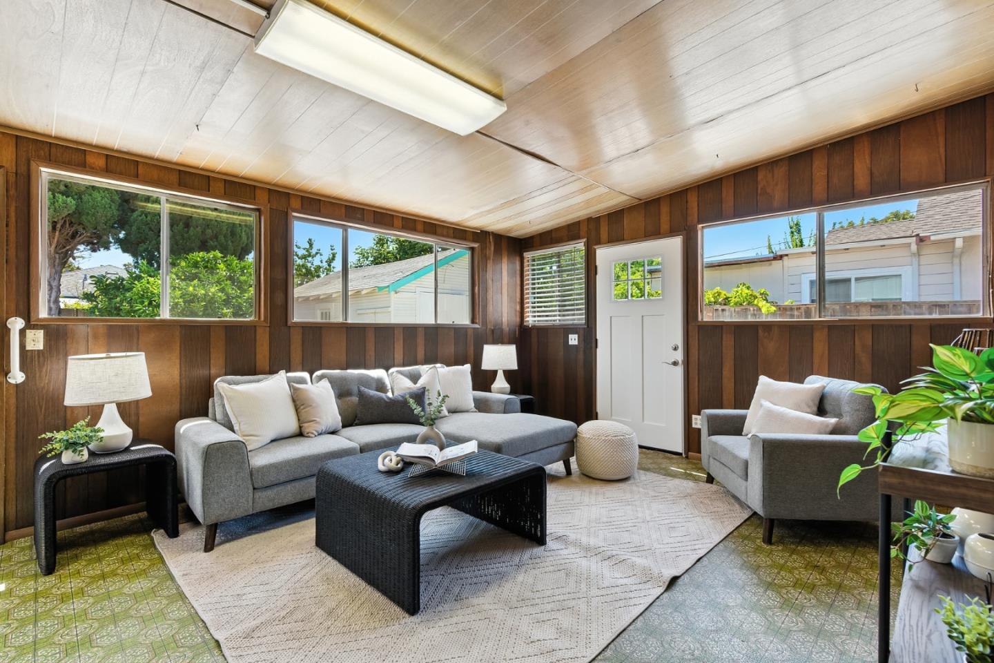 Detail Gallery Image 22 of 39 For 464 Lincoln Ave, Sunnyvale,  CA 94086 - 2 Beds | 1/1 Baths
