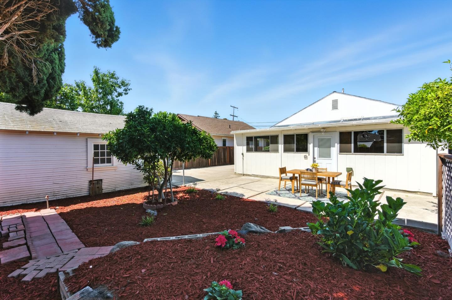 Detail Gallery Image 25 of 39 For 464 Lincoln Ave, Sunnyvale,  CA 94086 - 2 Beds | 1/1 Baths