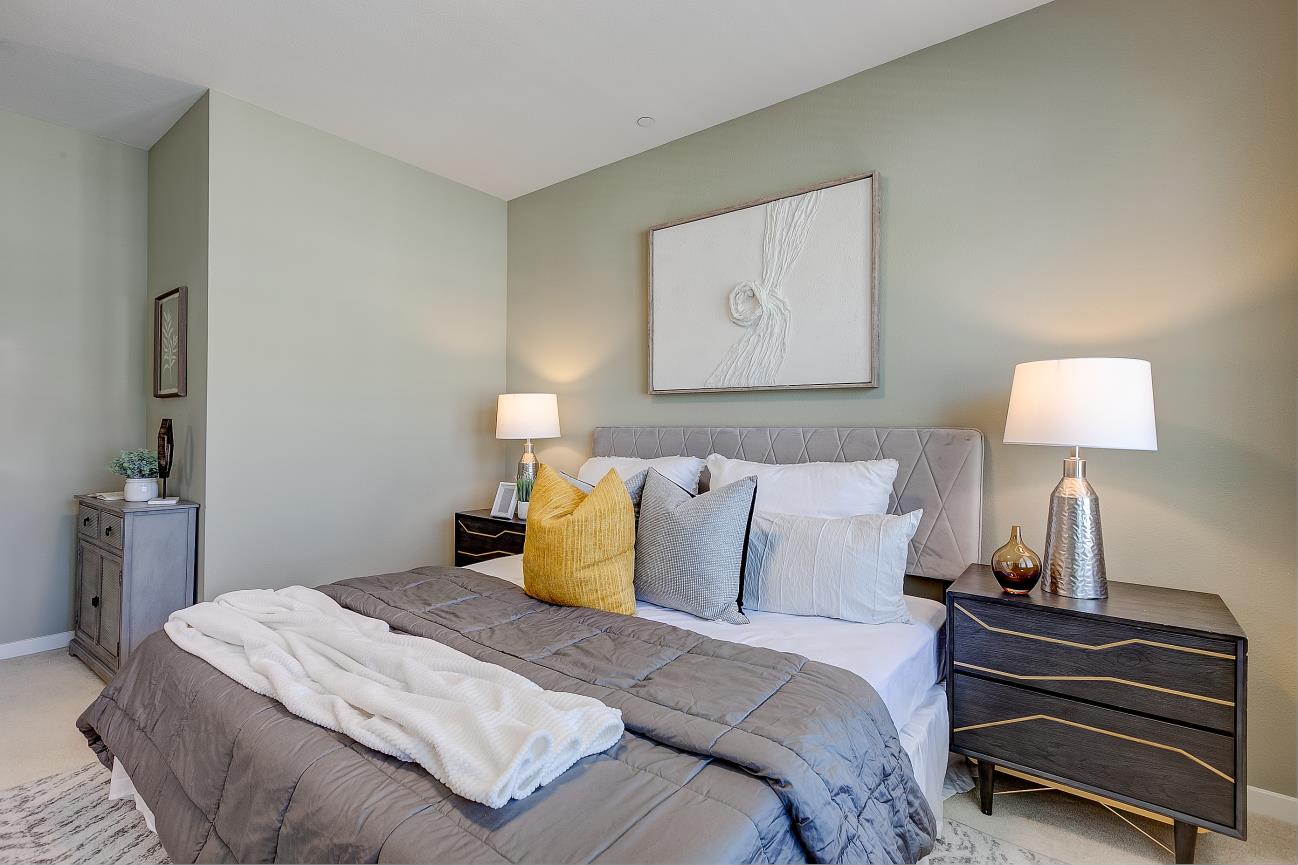 Detail Gallery Image 24 of 40 For 1908 Newbury Dr, Mountain View,  CA 94043 - 4 Beds | 3/1 Baths