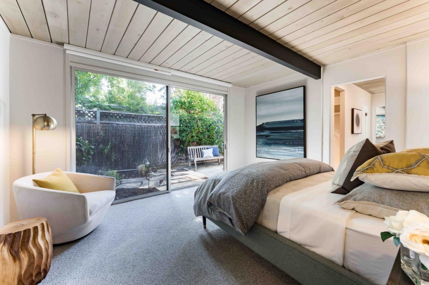 Detail Gallery Image 13 of 26 For 779 Holly Oak Dr, Palo Alto,  CA 94303 - 4 Beds | 2 Baths