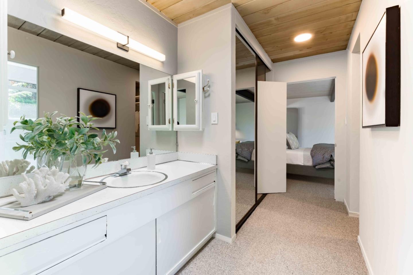 Detail Gallery Image 14 of 26 For 779 Holly Oak Dr, Palo Alto,  CA 94303 - 4 Beds | 2 Baths