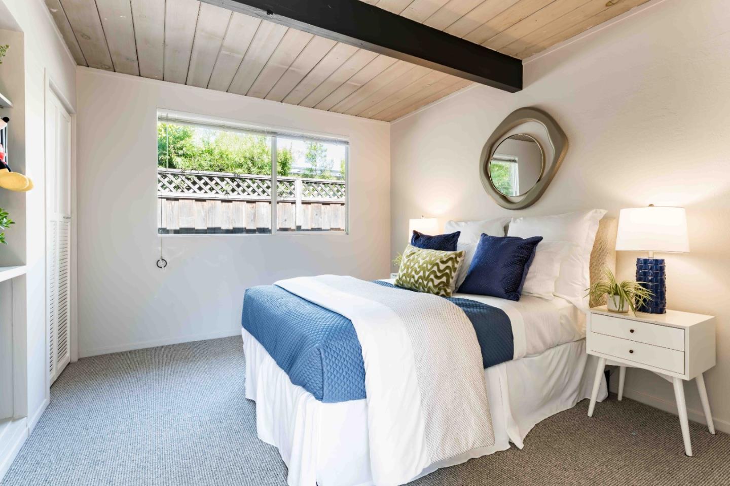 Detail Gallery Image 18 of 26 For 779 Holly Oak Dr, Palo Alto,  CA 94303 - 4 Beds | 2 Baths