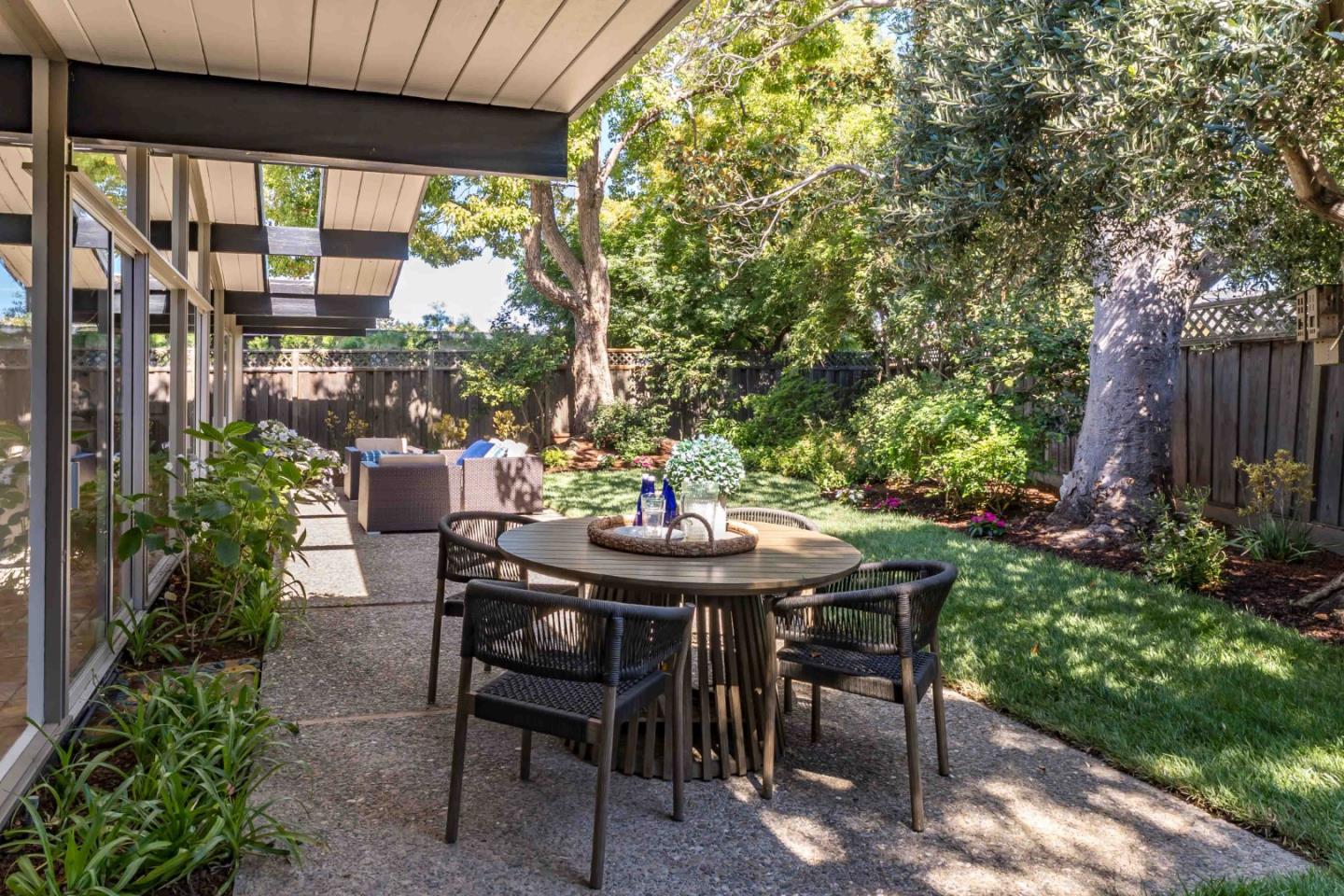 Detail Gallery Image 25 of 26 For 779 Holly Oak Dr, Palo Alto,  CA 94303 - 4 Beds | 2 Baths