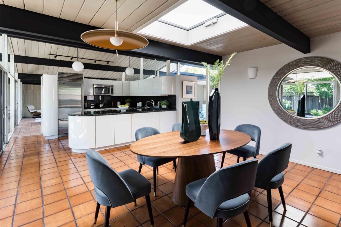 Detail Gallery Image 9 of 26 For 779 Holly Oak Dr, Palo Alto,  CA 94303 - 4 Beds | 2 Baths