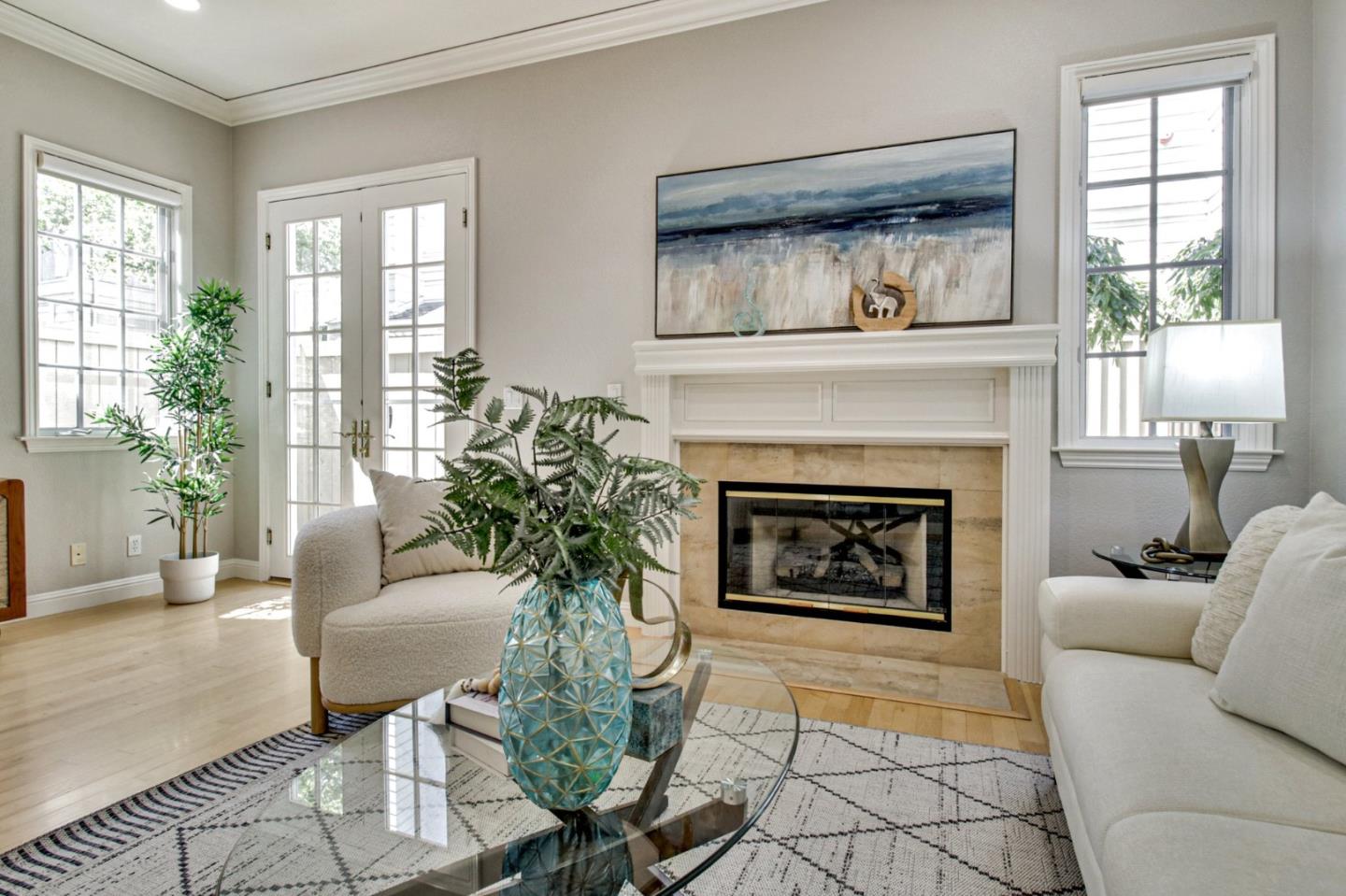 Detail Gallery Image 6 of 28 For 147 Fremont Ave, Los Altos,  CA 94022 - 3 Beds | 2/1 Baths