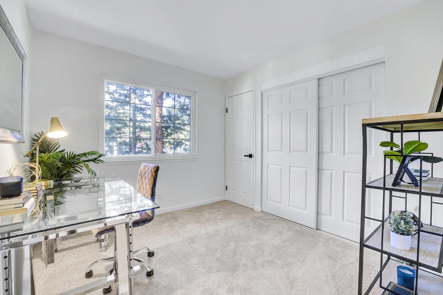 Detail Gallery Image 12 of 37 For 442 Costa Mesa Ter #D,  Sunnyvale,  CA 94085 - 3 Beds | 2 Baths