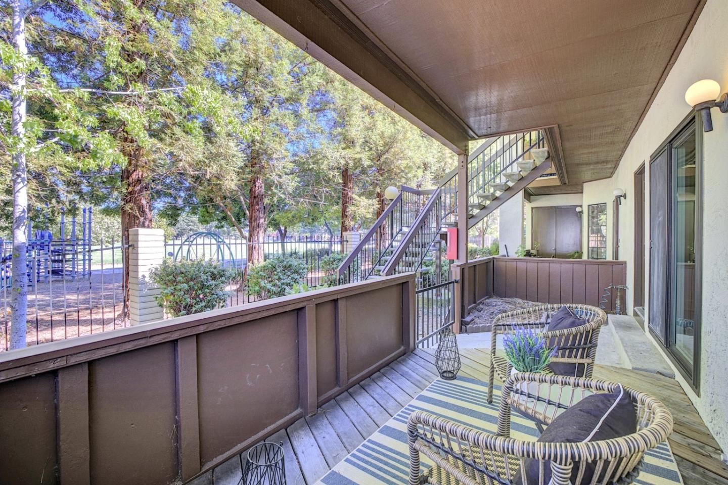 Detail Gallery Image 23 of 37 For 442 Costa Mesa Ter #D,  Sunnyvale,  CA 94085 - 3 Beds | 2 Baths