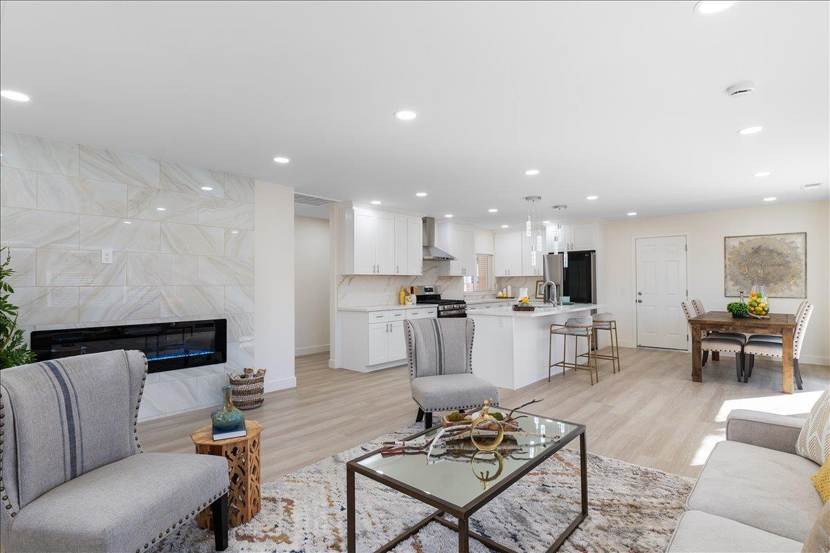 Detail Gallery Image 8 of 28 For 4873 Little Branham Ln, San Jose,  CA 95124 - 4 Beds | 2 Baths