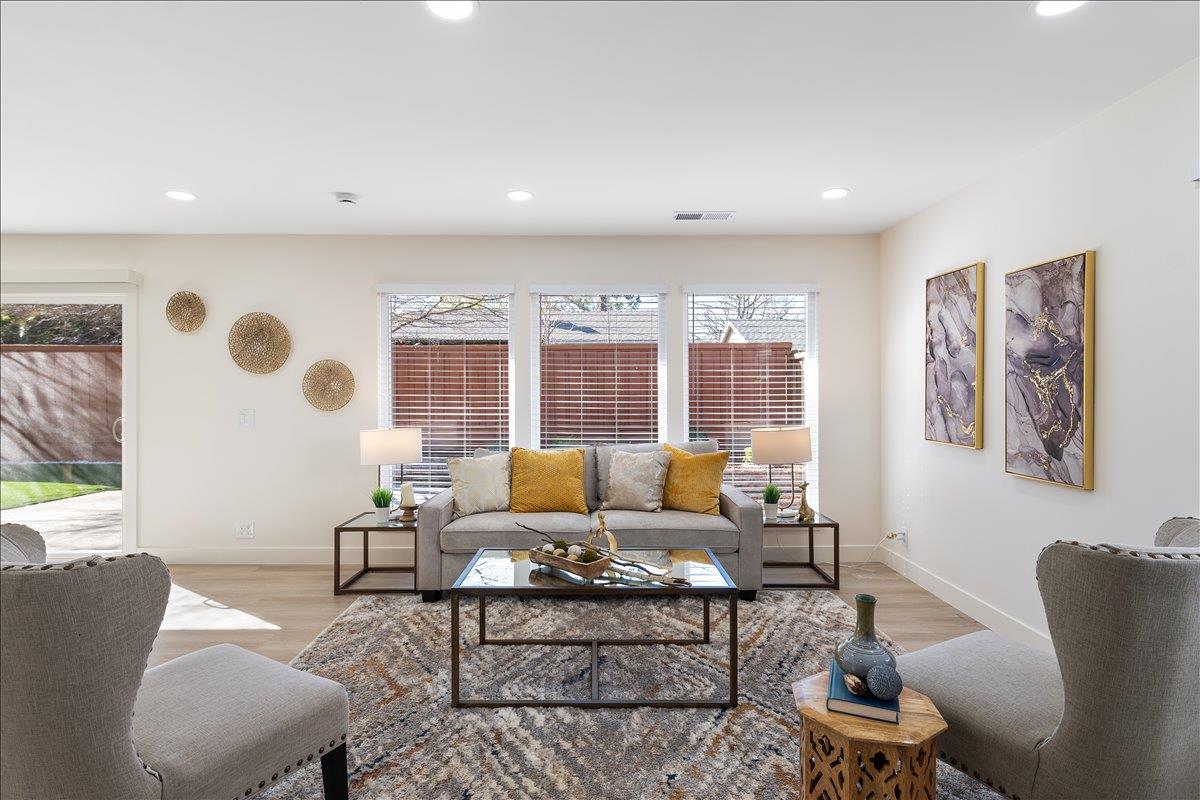 Detail Gallery Image 9 of 28 For 4873 Little Branham Ln, San Jose,  CA 95124 - 4 Beds | 2 Baths