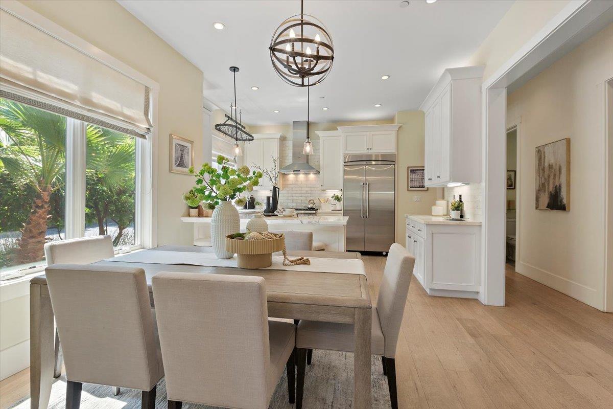 Detail Gallery Image 8 of 49 For 900 Roble Ave, Menlo Park,  CA 94025 - 3 Beds | 2/1 Baths