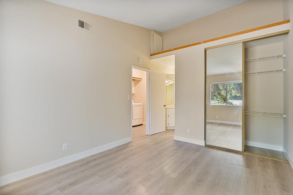 Detail Gallery Image 15 of 25 For 331 Shadow Run Dr, San Jose,  CA 95110 - 2 Beds | 2 Baths