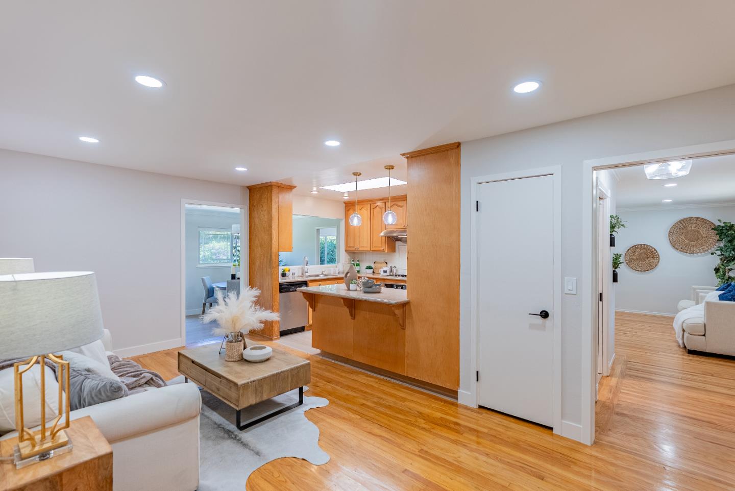 Detail Gallery Image 17 of 42 For 1514 Samedra St, Sunnyvale,  CA 94087 - 4 Beds | 2 Baths