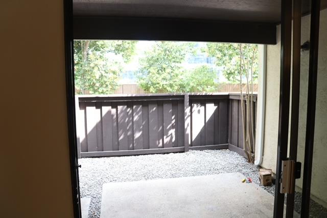 Detail Gallery Image 14 of 17 For 999 W Evelyn Ter #43,  Sunnyvale,  CA 94086 - 1 Beds | 1 Baths