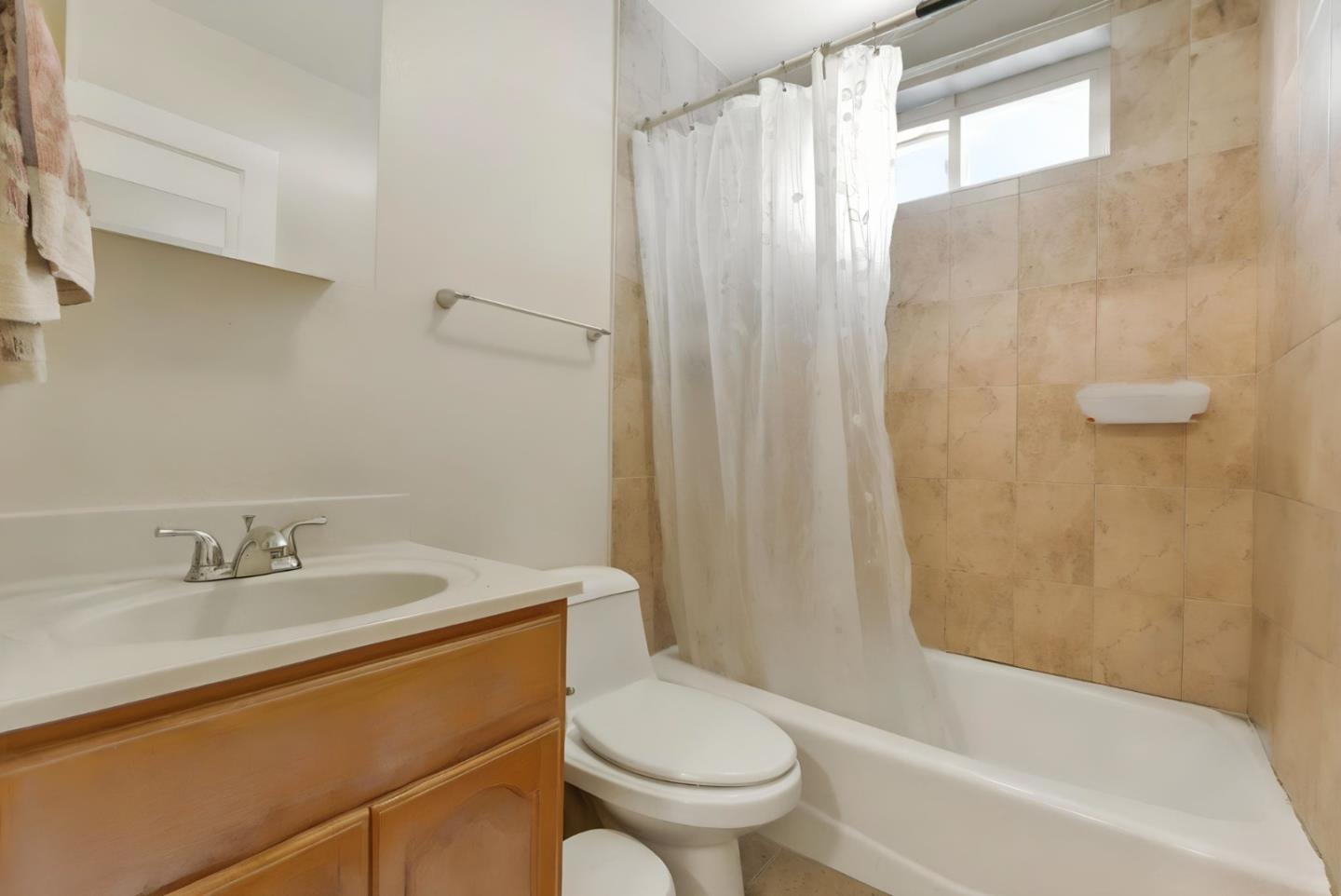 Detail Gallery Image 19 of 36 For 700 Mariposa Ave, Mountain View,  CA 94041 - – Beds | – Baths