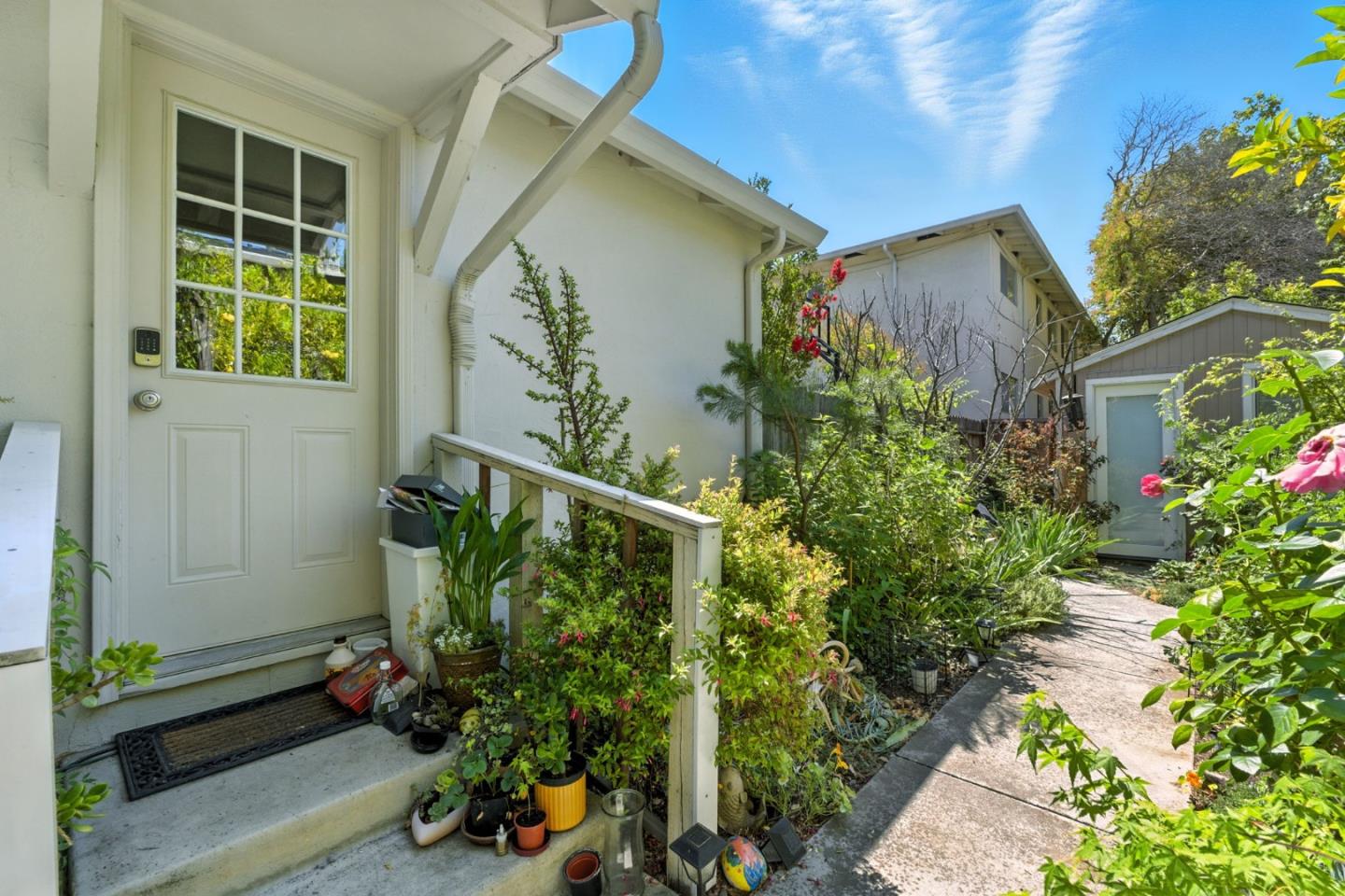 Detail Gallery Image 28 of 36 For 700 Mariposa Ave, Mountain View,  CA 94041 - – Beds | – Baths