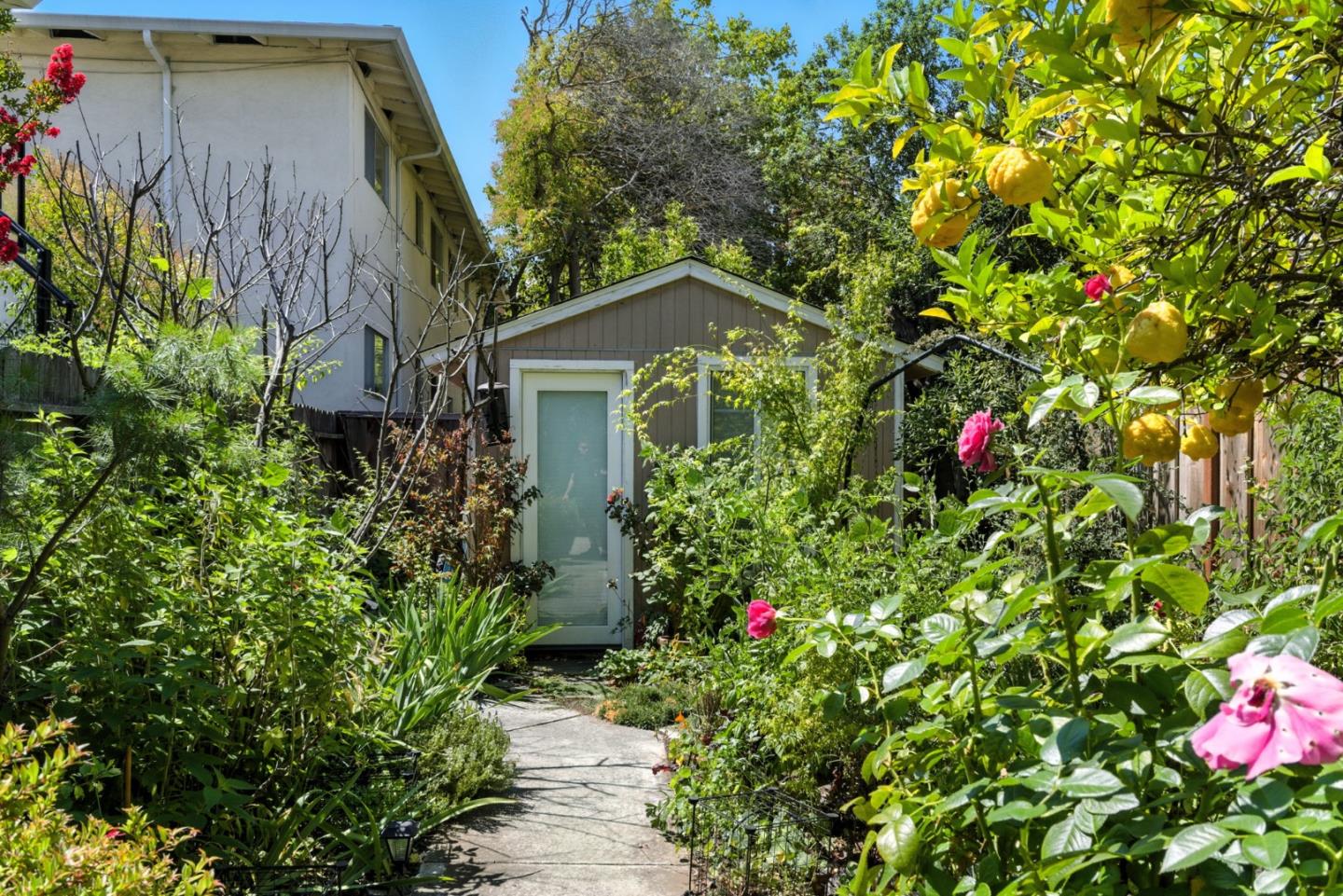 Detail Gallery Image 29 of 36 For 700 Mariposa Ave, Mountain View,  CA 94041 - – Beds | – Baths