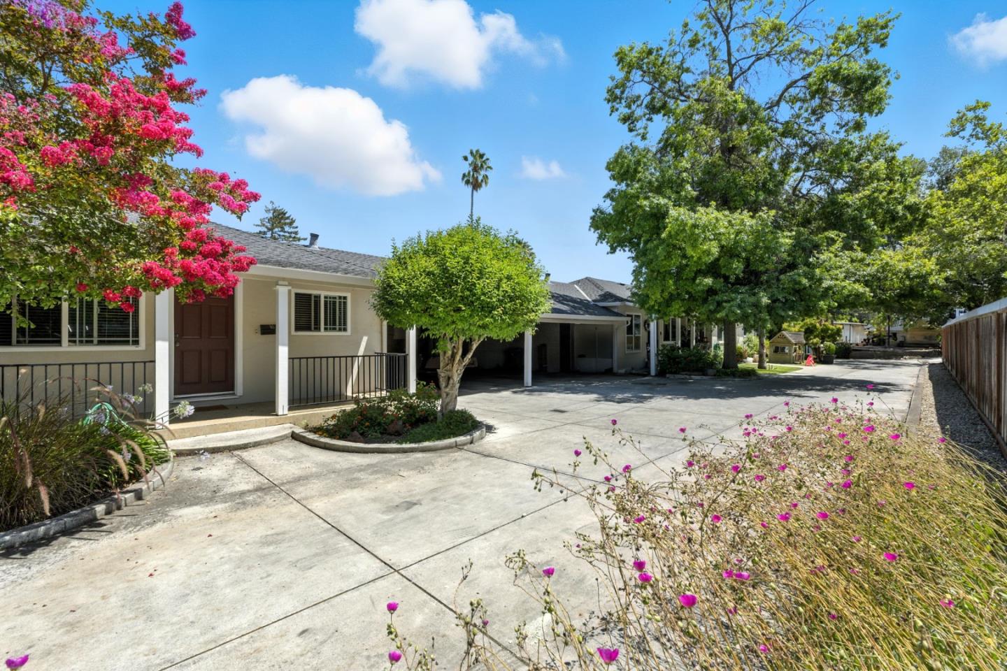 Detail Gallery Image 9 of 36 For 700 Mariposa Ave, Mountain View,  CA 94041 - – Beds | – Baths