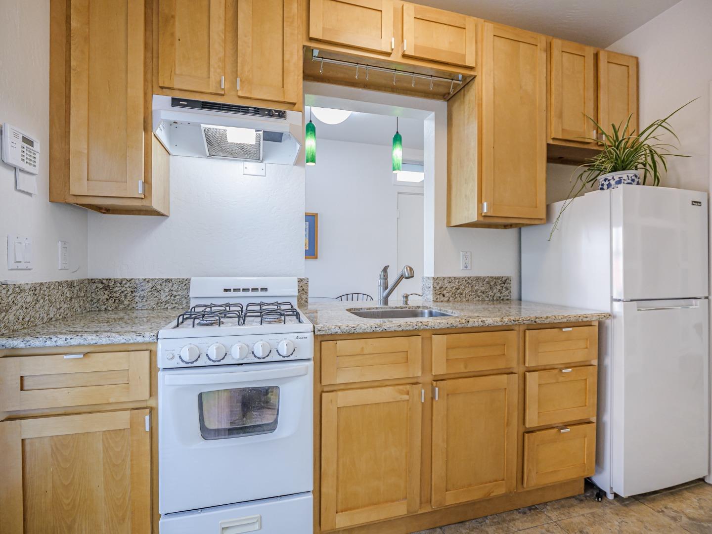 Detail Gallery Image 14 of 15 For 621 Oregon Street, Watsonville,  CA 95076 - 3 Beds | 2 Baths