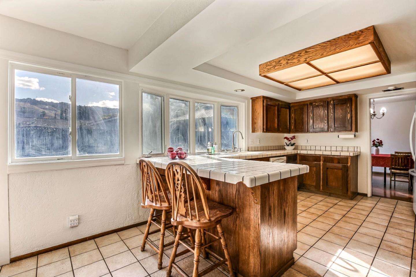 Detail Gallery Image 9 of 19 For 358 Utica Ln, San Jose,  CA 95123 - 4 Beds | 2/1 Baths